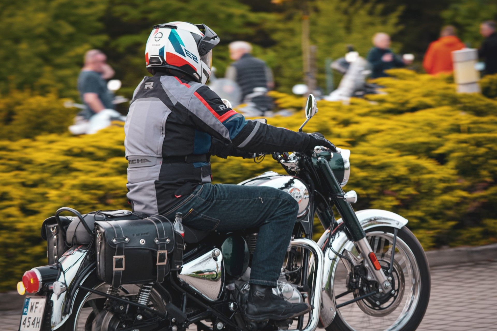 Royal Enfield Powitanie sezonu 2026