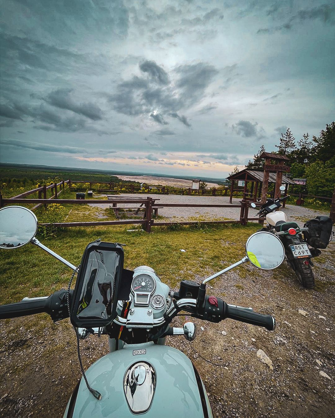 Royal Enfield Powitanie sezonu 2026