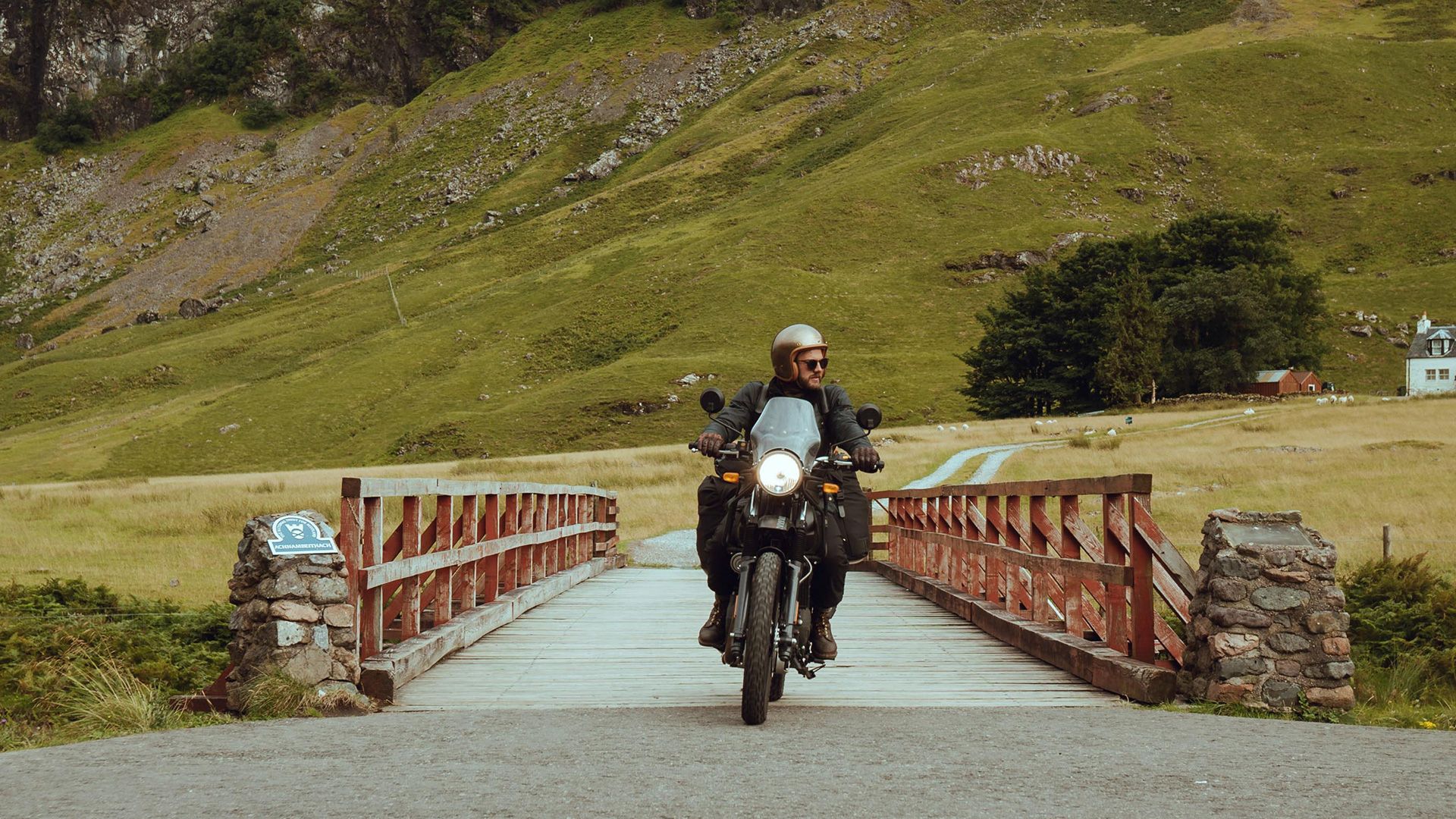 Royal Enfield Himalayan 411