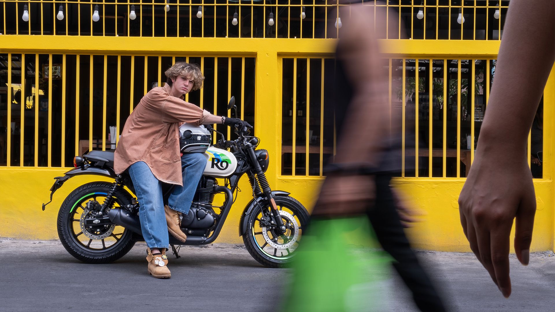 Royal Enfield HNTR 350