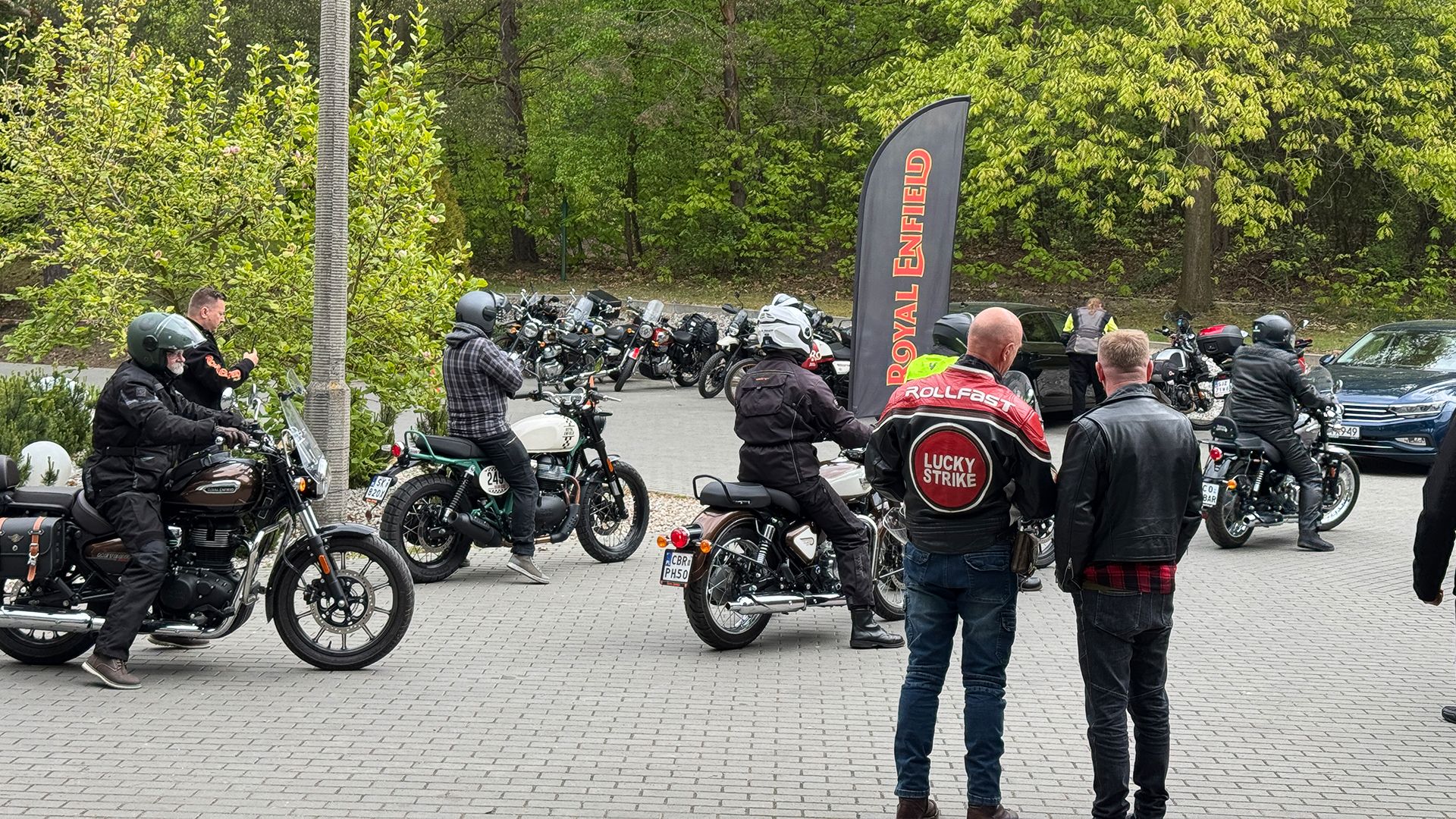 Royal Enfield Powitanie sezonu 2025