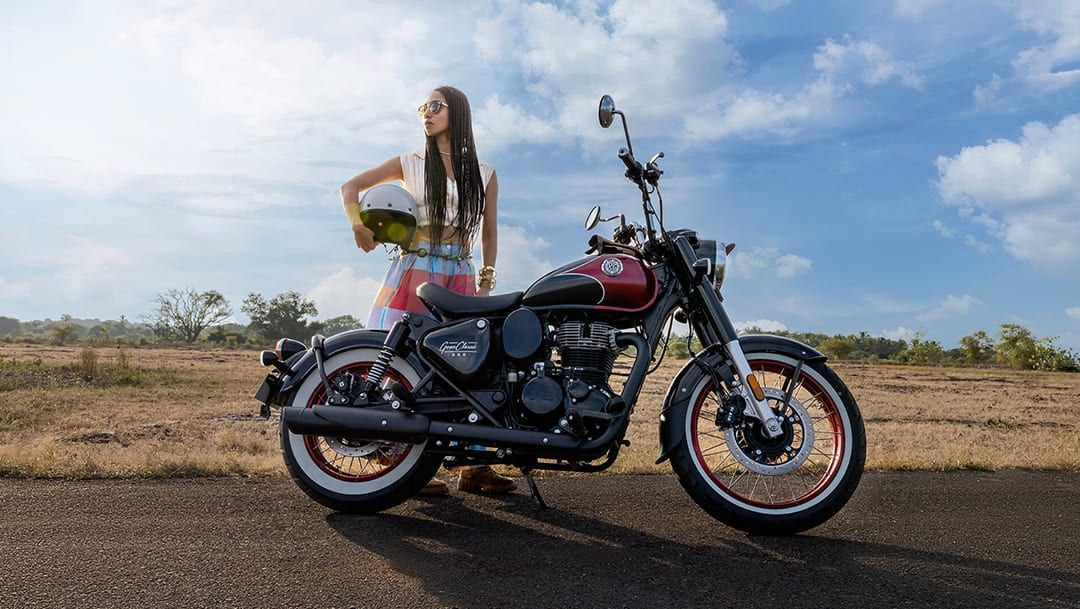 Royal Enfield Goan Classic 350 Rave Red