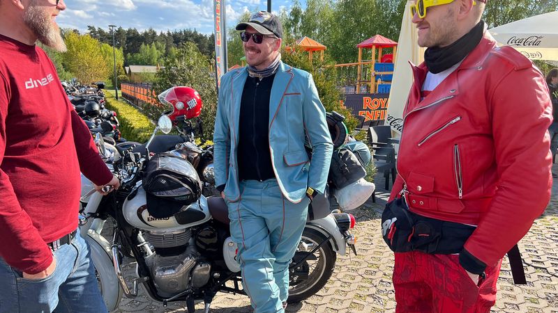 Spotkania i społeczność Royal Enfield