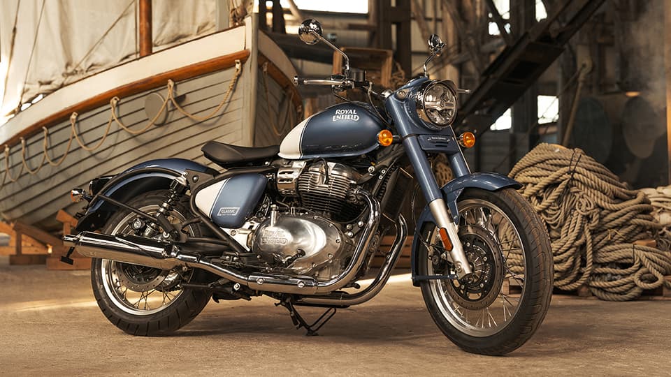 Premiera Classic 650 Bruntingthorpe Blue